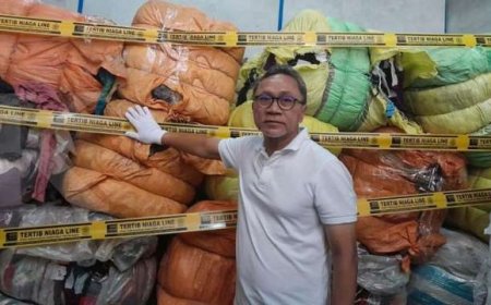 Operasi Pemusnahan Barang Impor Ilegal: Pemerintah Jokowi Melancarkan Perang Melawan Perdagangan Ilegal Senilai Rp49 Miliar