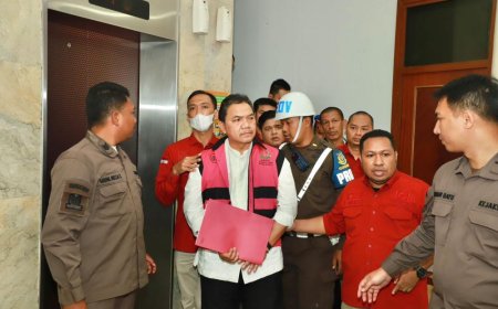 Anggota BPK Achsanul Qosasi Ditetapkan Sebagai Tersangka Korupsi Menara BTS
