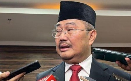 Majelis Kehormatan Mahkamah Konstitusi (MKMK) Memecat Anwar Usman dari Jabatan Ketua MK atas Pelanggaran Etik Berat