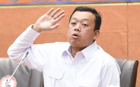 Ganjar Pranowo Nilai Penegakan Hukum di Era Jokowi Jeblok dan Sapa Menko Polhukam Mahfud MD