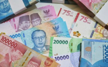 Rupiah Menguat ke Rp15.420 per Dolar AS di Awal Pekan, Didukung Oleh Sentimen Positif