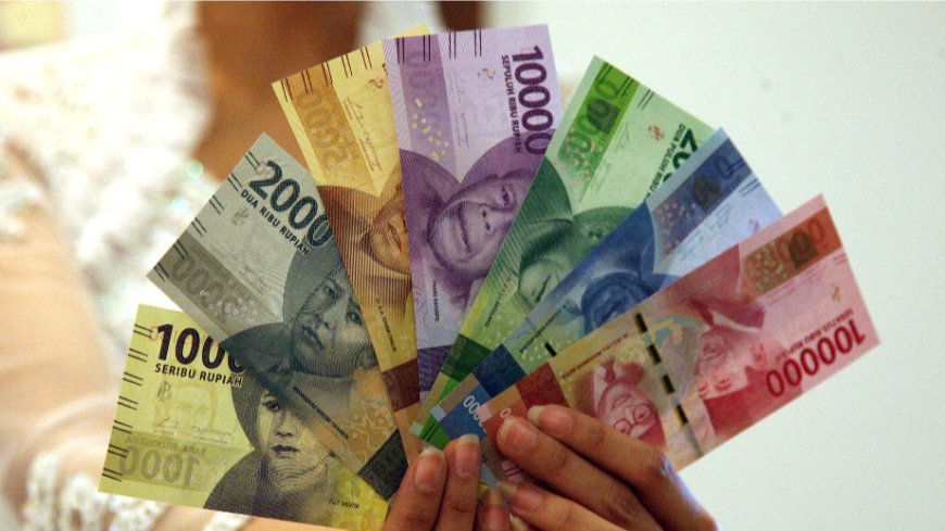 Rupiah Menguat di Awal Pekan, Sentimen Positif dari Bank Sentral AS dan Neraca Perdagangan Indonesia