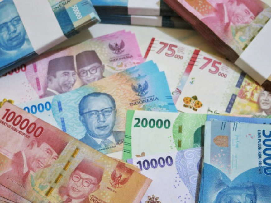 Rupiah Menguat ke Rp15.420 per Dolar AS di Awal Pekan, Didukung Oleh Sentimen Positif