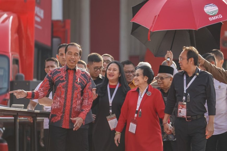 Kontroversi Dukungan Politik: Mayoritas Publik Merasa Sikap Jokowi Terhadap PDIP Kurang Pantas