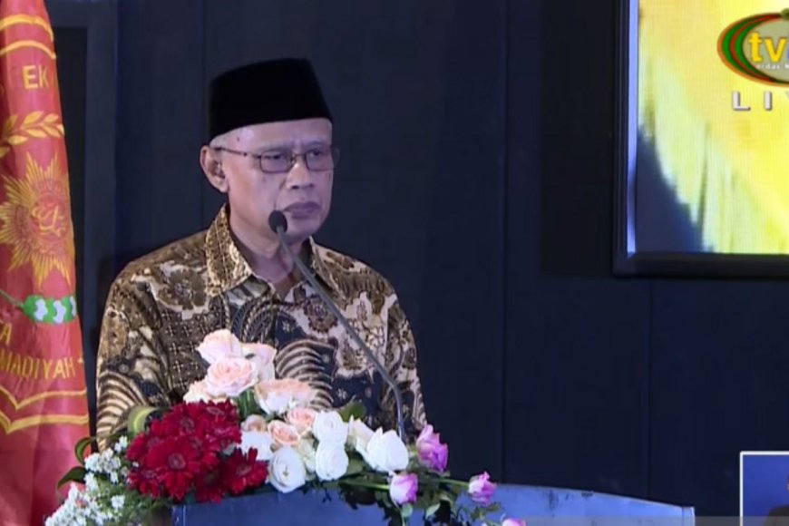 Ketua Umum Muhammadiyah Haedar Nashir Menyuarakan Kritik terhadap Oligarki Koalisi di Depan Ganjar dan Mahfud