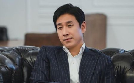 Aktor Film 'Parasite' Lee Sun Kyun Meninggal Dunia