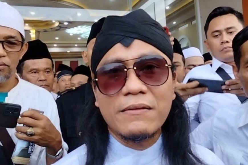 Gus Miftah Bantah Keterlibatan Politik dalam Aksi Sosial Viral, Bagikan Uang Bersama Pengusaha Kaya Pamekasan