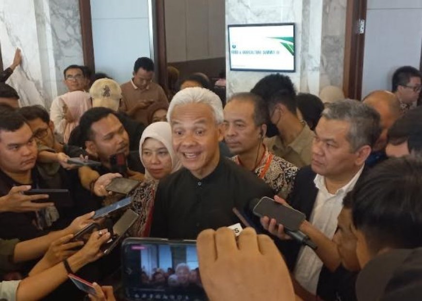 Ganjar Pranowo Minta Penyaluran Bansos di Jateng Tak Dipolitisasi: Kondisi Politik Tak Boleh Ganggu Hak Rakyat