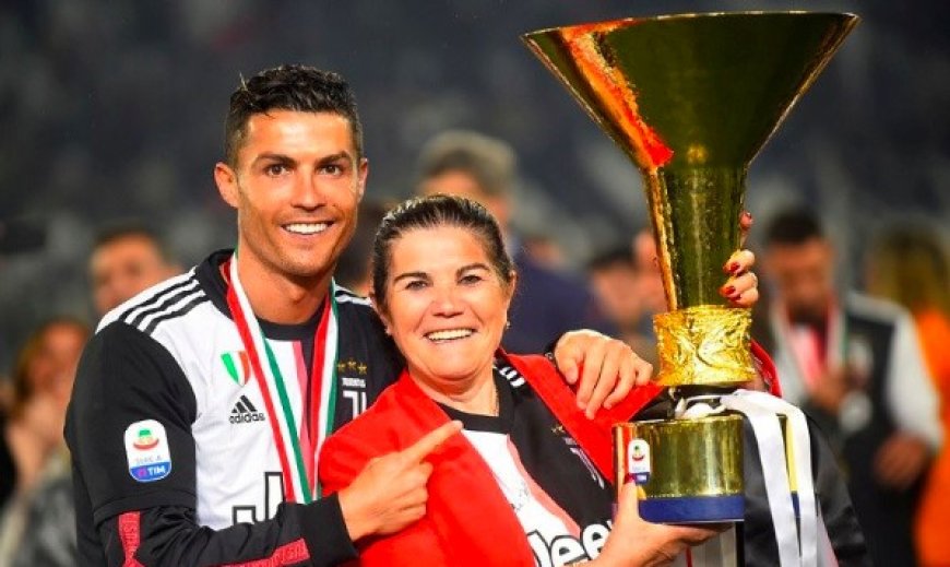 Cristiano Ronaldo Berikan Kejutan Gemilang pada Ulang Tahun Ibu dengan Porsche Cayenne dan Beri Rolex ke Tamu