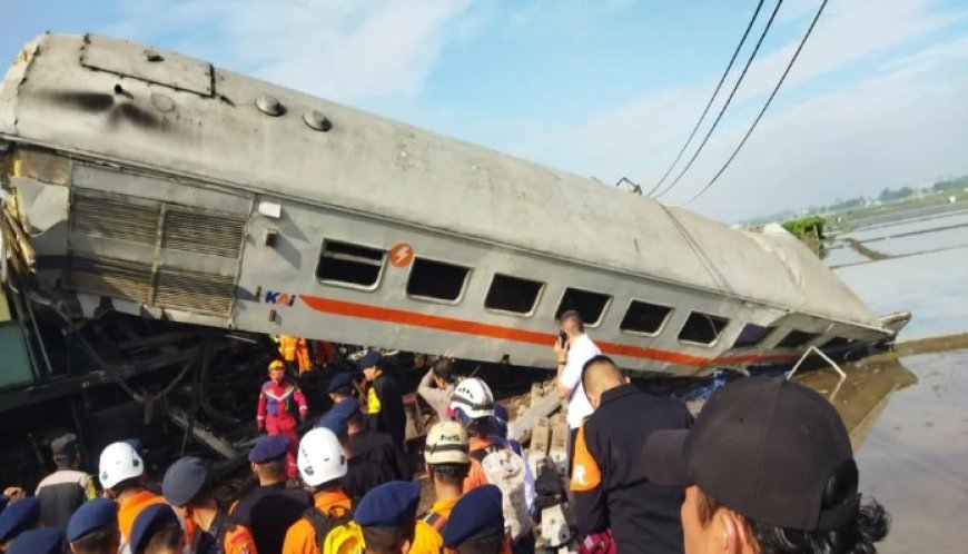 Kronologi Kecelakaan Kereta KA Turangga dan KA Bandung Raya