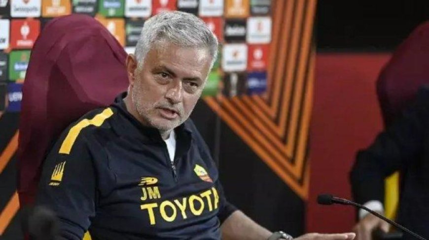 Jose Mourinho Dipecat, AS Roma Berburu Pengganti: De Rossi dan Conte Jadi Kandidat Kuat