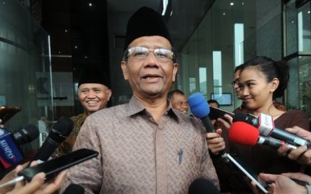 Mahfud Ungkap Ada Operasi Menekan Rektor Perguruan Tinggi