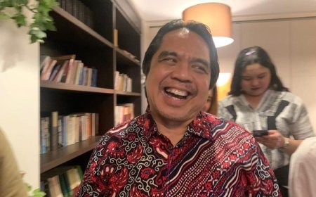 Ade Armando Soroti Kejanggalan Real Count Pileg DPR: Suara Naik 400 Kali, KPU Didesak Pastikan Keakuratan Data