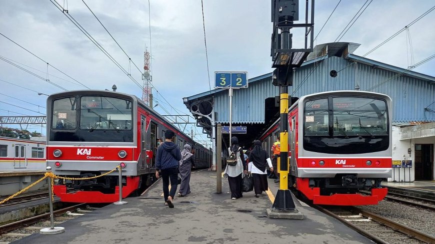 PT KCI Pilih Impor KRL China: Keputusan Strategis untuk Kemajuan Transportasi Publik di Indonesia