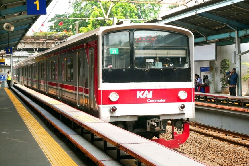 PT KCI Ungkap Alasan Memilih Impor KRL dari China Dibandingkan dengan Jepang dan Korea