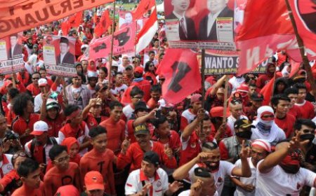 Saksi PDIP Solo Menolak Tandatangani Rekapitulasi Hasil Pilpres di Seluruh Kecamatan