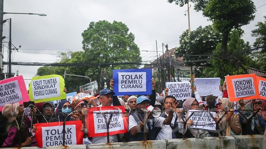 Masyarakat Beraksi! Tuntut Keadilan dan Transparansi Pemilu di Depan Gedung DPR Hari Ini