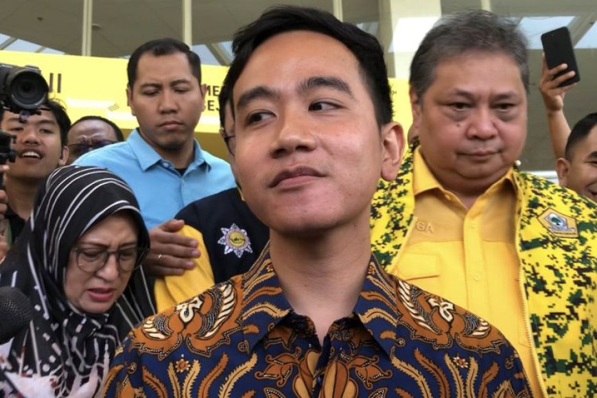 Gibran Menanggapi Kabar Jokowi Gabung Golkar: "Biar yang Jawab yang Sebar Isu"